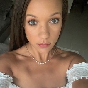 Meet your Posher, Desiree